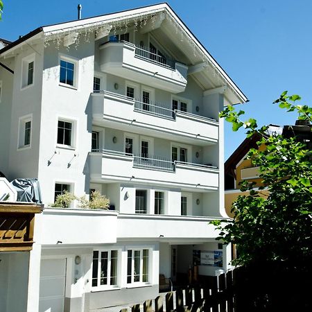 Petit Madlein Bed & Breakfast Ischgl Exterior photo
