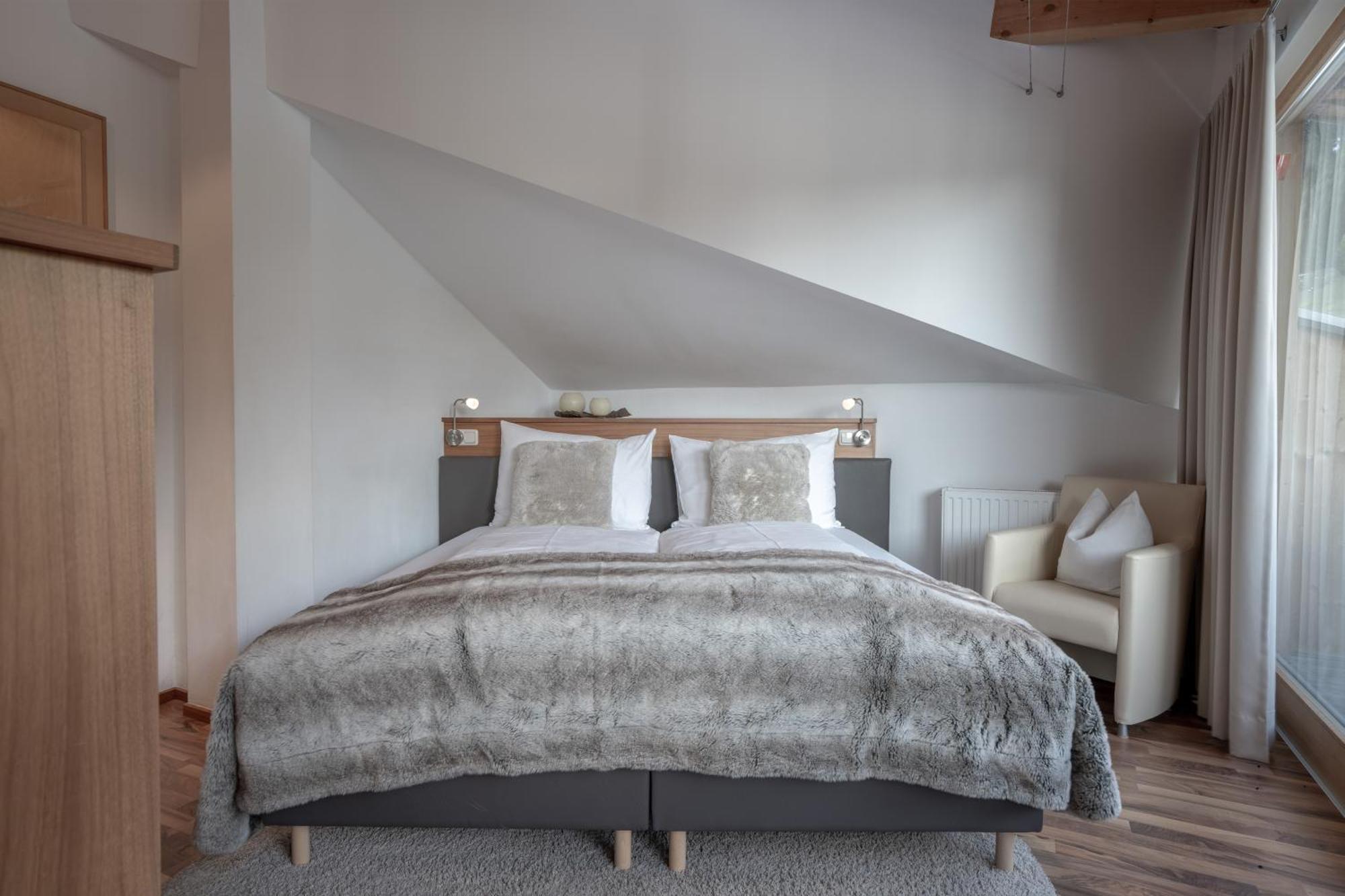 Petit Madlein Bed & Breakfast Ischgl Exterior photo